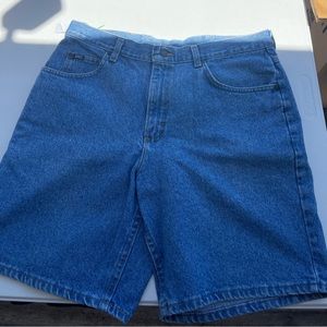 Men’s Lee Jean denim shorts size 36 vintage